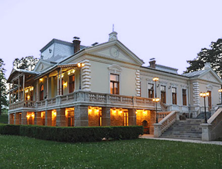 Polizu Manor House - Boutique Hotels, Distinctive Accommodations - Iasi, Romania